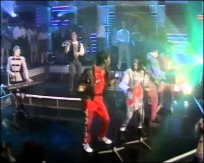 Qui a sorti le single "Beat Dis" en 1988 ?