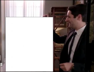 Combien y a-t-il de robes de mariée sur le portique (sans compter celle qu'Alice a dans les mains) ?