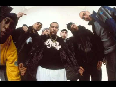 Quel groupe chante "Art de Rue" en 2001 ?