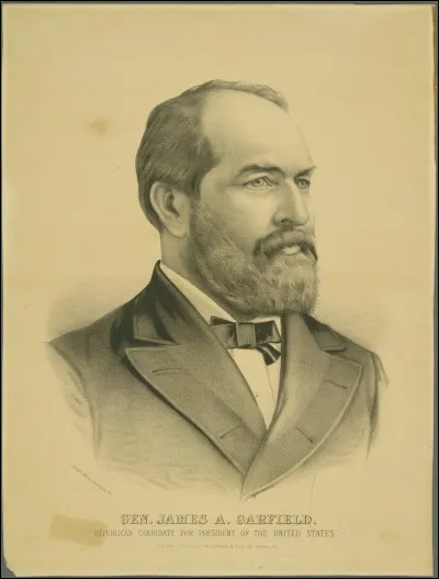 Certains présidents n'étaient pas seulement des hommes politiques. La preuve en est avec un président américain de la fin du XIXe siècle qui était mathématicien lors de son temps libre. Il a notamment démontré le théorème de Pythagore. Quel était son nom ?