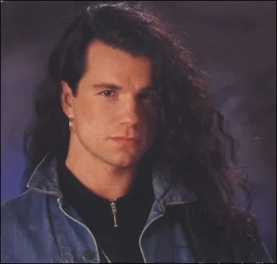 On peut le passer, il peut être mort, et je vous rajoute le mot "cathédrale" en donnant le nom de Bruno Pelletier.