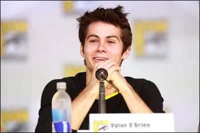 De quel instrument sait-il jouer ?