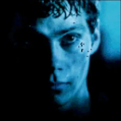 Quel est le nom du "méchant" qu'il a joué dans la série "Teen Wolf" ?