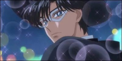 Bunny, quant à elle, tombe vite amoureuse de l'homme masqué. Quelle est sa véritable identité ?