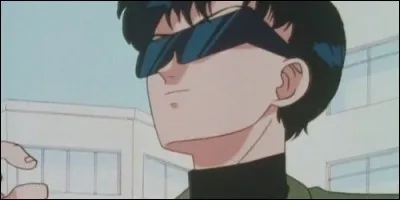 Quel est le prénom ridicule dont il est affublé dans la version française ?