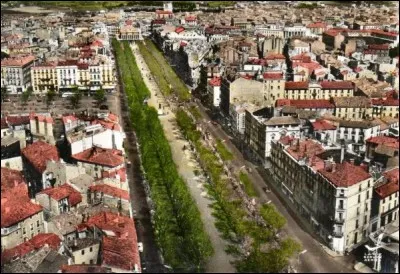 Jean Moulin, Edgar Faure, Richard Gasquet y sont nés. C'est :