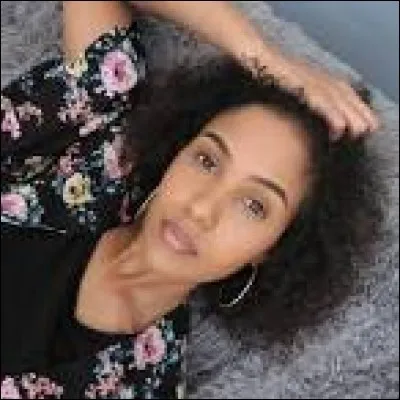 Quelle matière est la spécialité de Mme Patachou ?