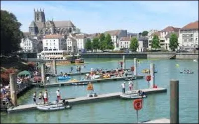 Les habitants de Meaux (Seine-et-Marne) se nomment ...