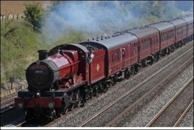 Qui sont les premiers à avoir réussi à s'échapper du train ?