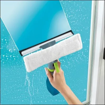 Je nettoie les fenêtres, portes et autres surfaces en verre de bâtiments, des maisons de particuliers aux buildings. Je suis...