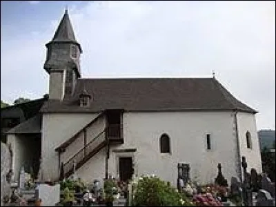 Voici l'&eacute;glise Saint-Cyprien d'Ossas-Suhare. Village des Pyr&eacute;n&eacute;es-Atlantiques, il se situe dans l'ancienne r&eacute;gion ...