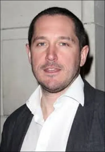 Lequel de ces hommes a dit : "Si tu veux critiquer, fais l'humour pas la haine." ?