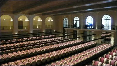 Combien de bouteilles seront vendues à Thaddeus Maloney ?