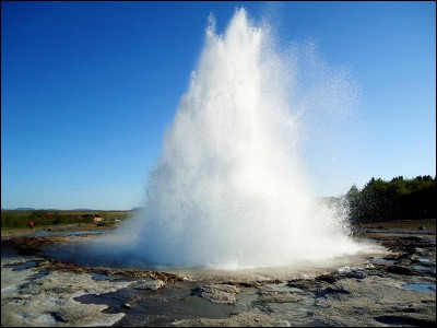 Dans quel pays se trouve Geysir, le geyser ayant donné son nom à tous les autres ?