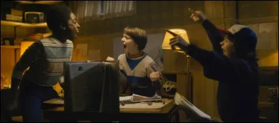 Comment s'appelle le jeu que Mike, Will, Lucas et Dustin aiment tant ?