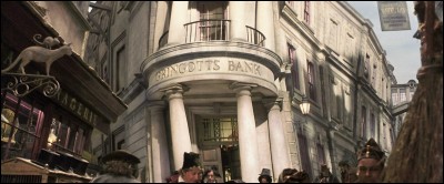 Comment s'appelle la banque dans ''Harry Potter à l'école des sorciers'' ?
