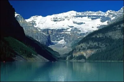 Quelle est cette chaîne de montagnes située à l'est de l'Amérique du Nord qui s'étend du Canada à l'État d'Alabama ?