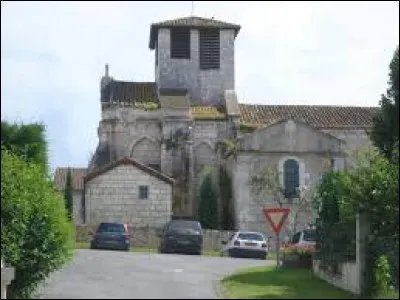 Nous partons en Nouvelle-Aquitaine, à Cornille. Commune de l'aire urbaine de Périgueux, elle se situe dans le département ...