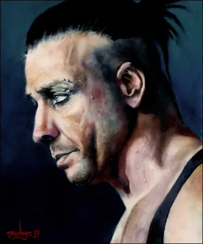 Qui est le chanteur du groupe ?