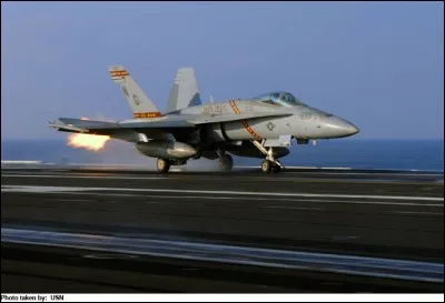 Cet avion est un ...