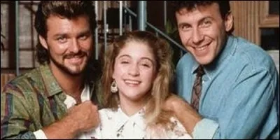 Comment se prénomme la fille de Joey Harris et de Michael Taylor dans "Mes deux papas" ?