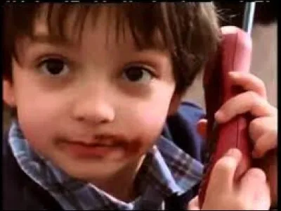 Quel est le prénom du poisson qui ''pousse le bouchon un peu trop loin'' et qui ''dépasse les bornes de limites'' dans les spots pour Chocosui's et Viennois de Nestlé ?