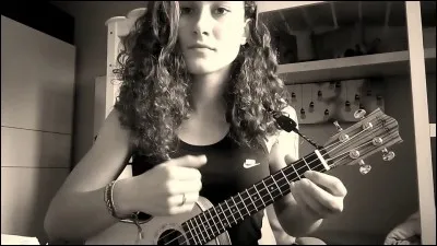 Comment se pr&eacute;nomme son amie qui lui avait &eacute;crit une chanson lors de l'&eacute;mission "Kids United : La nouvelle g&eacute;n&eacute;ration" ?