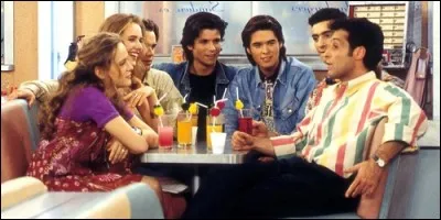 Dans "Les Années Fac", avec qui Luc partage-t-il son studio ?