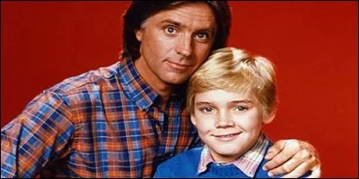 Dans "Ricky ou la belle vie", quel métier exerce Edward Stratton ?