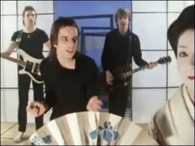 Qui a chanté "Turning Japanese" en 1980 ?