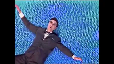 Qui a chanté "Once In a Lifetime" en 1980 ?