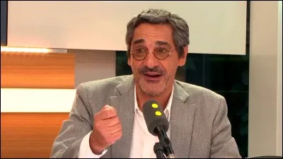 Comment se nomme le PDG du groupement coopératif Système U (Les magasins U : Super U, Hyper U, Utile, U express) ?