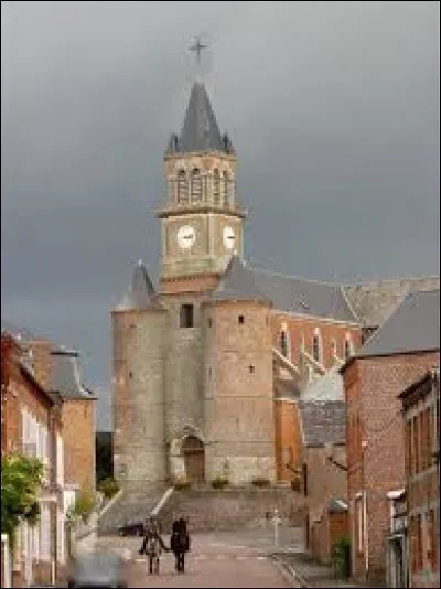 Je vous propose de partir dans les Hauts-de-France, afin de découvrir l'église fortifiée d'Origny-en-Thiérache. Pour ce faire, nous devons prendre la direction du département ...