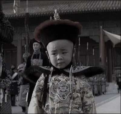 Quelle est la Couleur des empereurs chinois ; également associée au Dieu grec Apollon ?