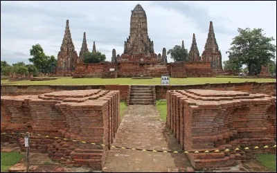 Dans quel pays le site d'Ayutthaya est-il situé ?