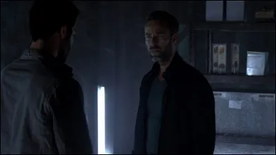 Chris dit à Scott que s'il revoit Allison, il...