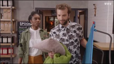 Quel est le nom du bar que gèrent Gwen et Tristan ?