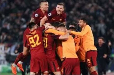 Quelle équipe a réussi la remontada en avril 2018 sur le stade du FC Barcelone et qui fut son dernier buteur ?