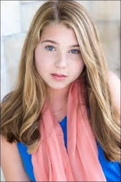 Elle est meilleure amie avec :