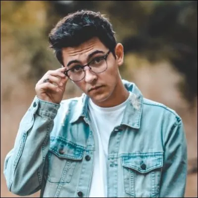 Pour de vrai, il s'appelle :