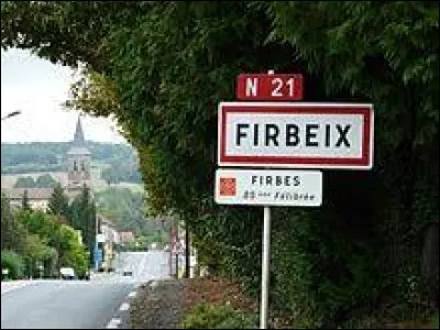 Nous sommes en Nouvelle-Aquitaine, &agrave; l'entr&eacute;e de Firbeix. Commune du parc naturel r&eacute;gional P&eacute;rigord-Limousin, elle se situe dans le d&eacute;partement ...