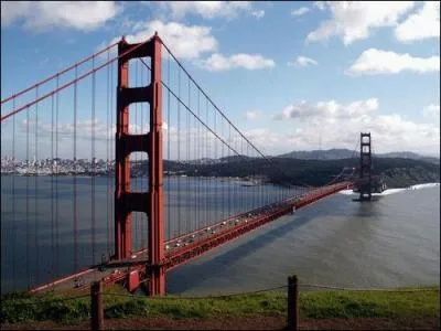 O se trouve le Golden Gate ?