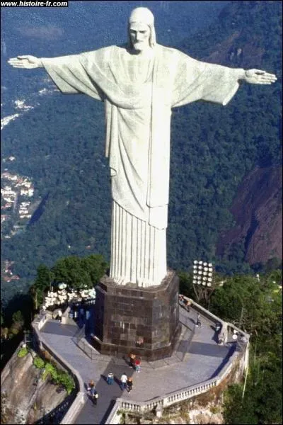 O se trouve la Statue du Christ Rdempteur ?