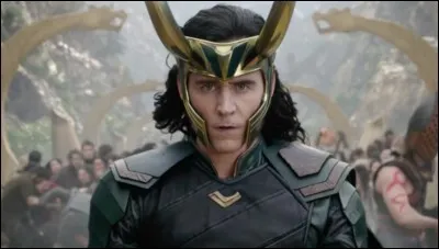 Quel objet Loki veut-il dans "Avengers" ?
