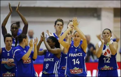 Qui est le (la) coach de l'équipe de France féminine de basket ?