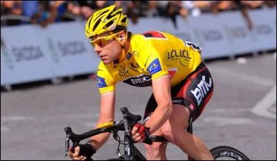 Comment s'appelle ce coureur ?