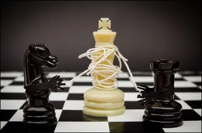 Sur un échiquier comment se déplace le fou ?