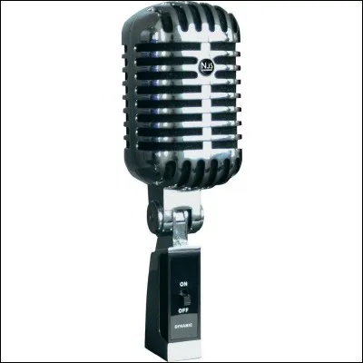 Est-elle actrice ou chanteuse ?