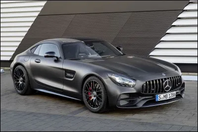 Quel est le nom de cette voiture ?