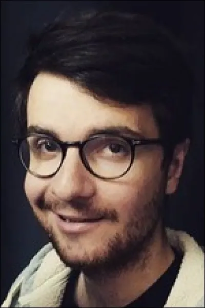 Comment s'appelle ce youtubeur ?